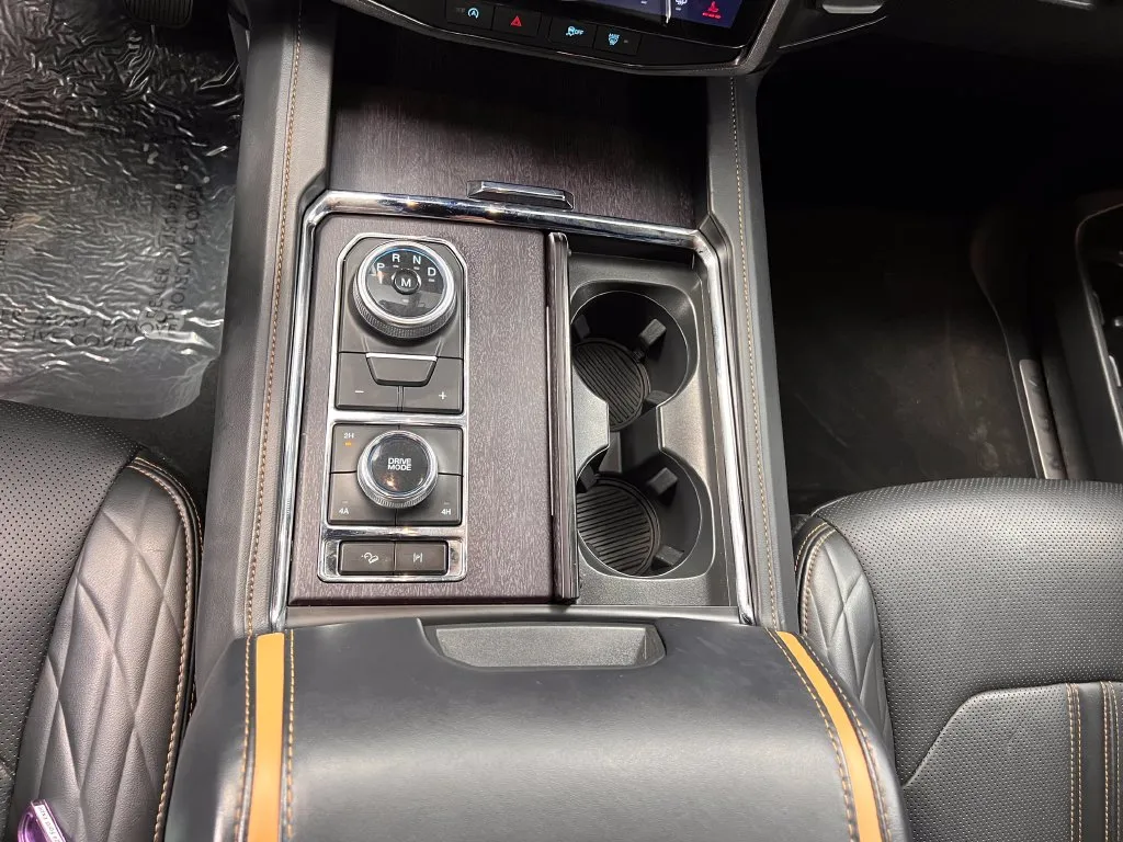 Ford Expedition MAX photo 14