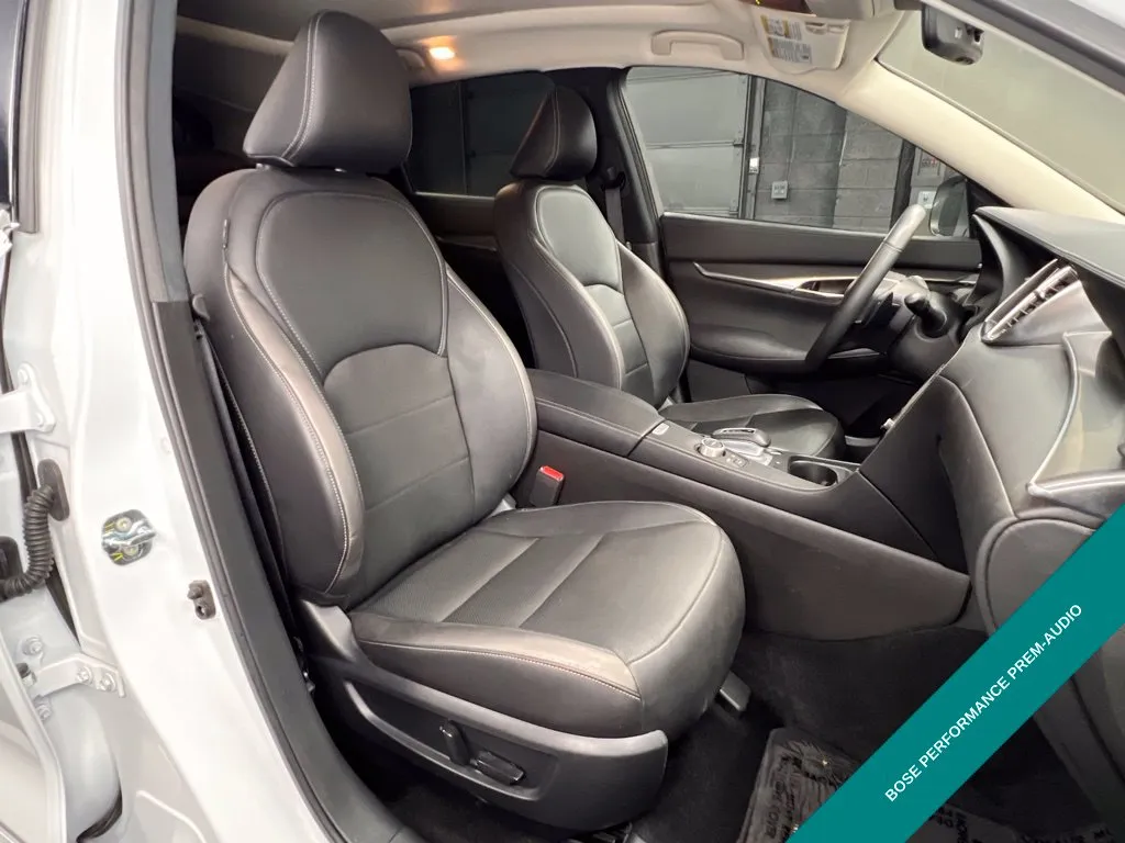 Infiniti QX50 photo 3