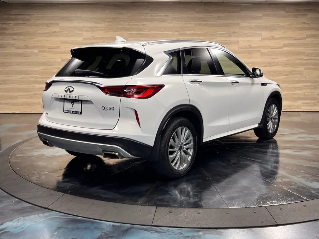 Infiniti QX50 photo 15