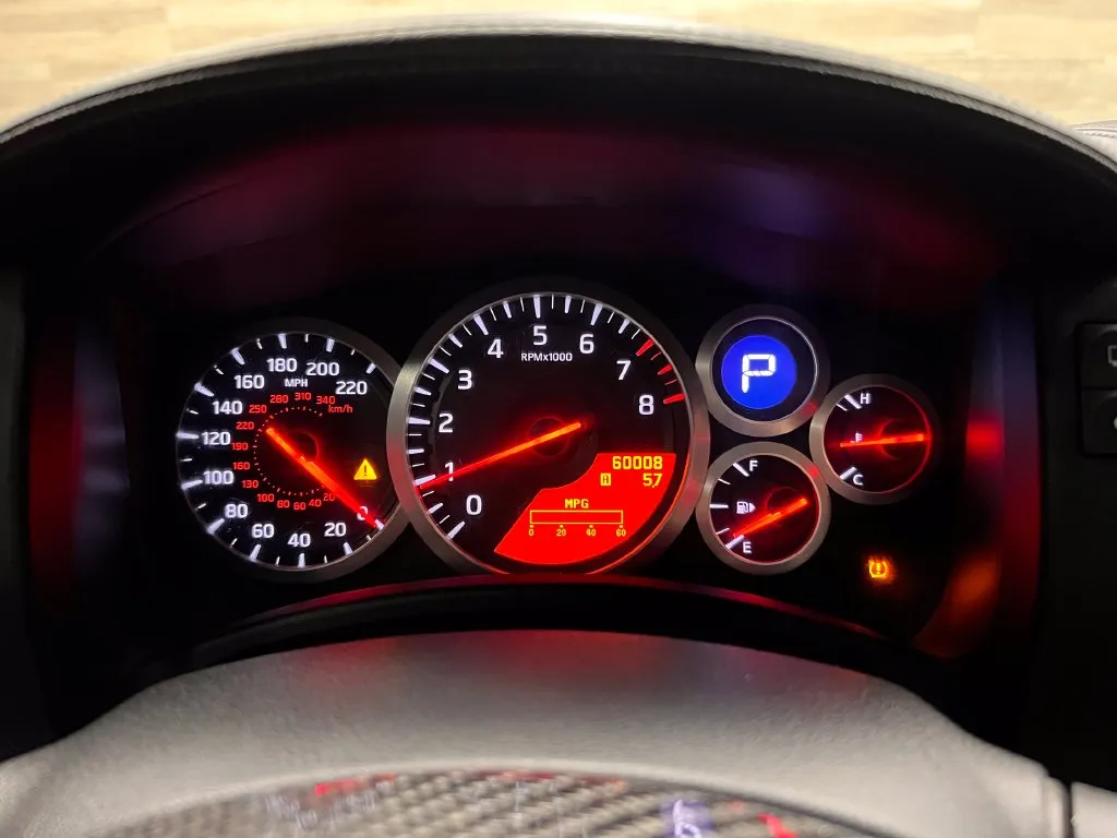 Nissan GT-R photo 23