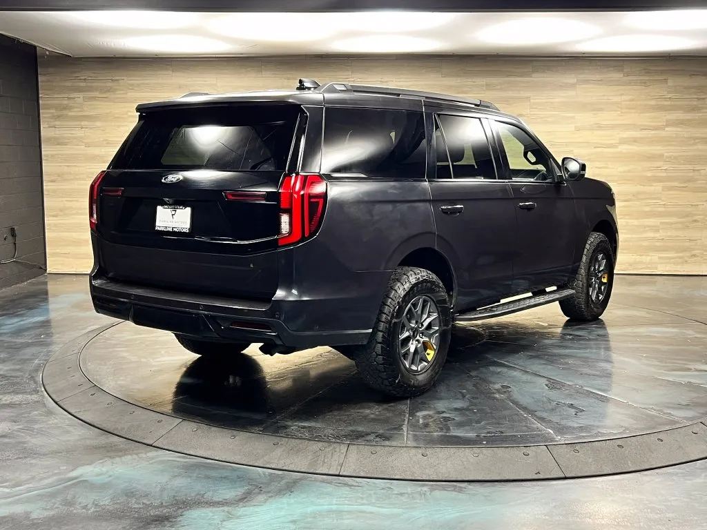 Ford Expedition photo 24