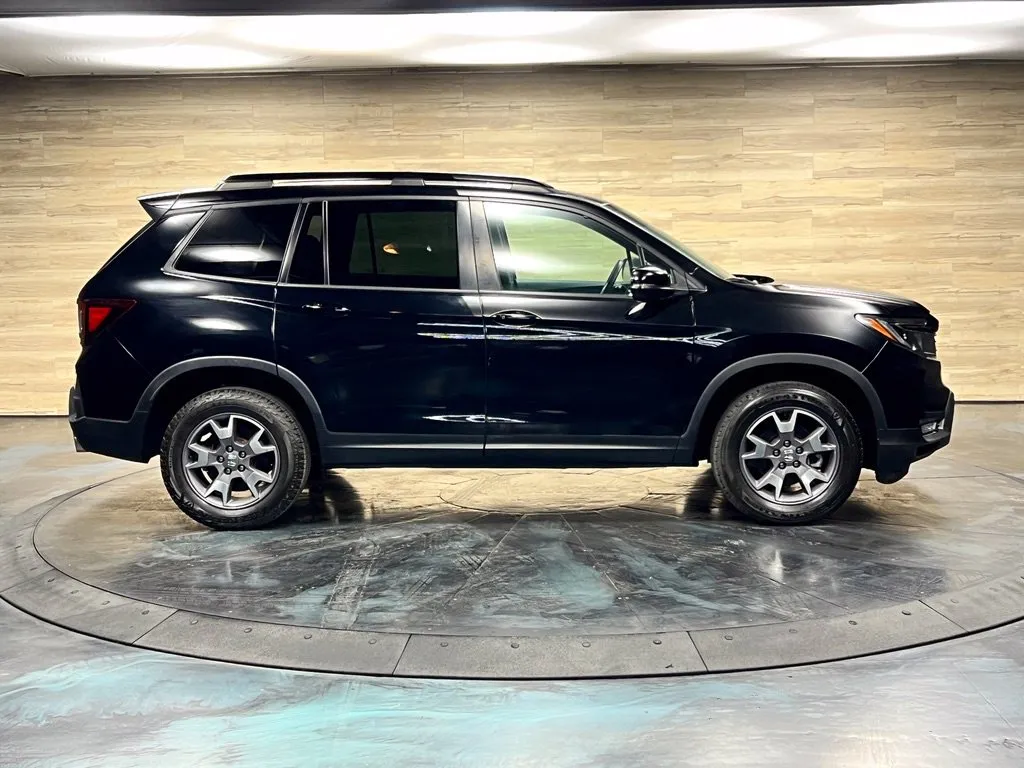 Honda Passport photo 24