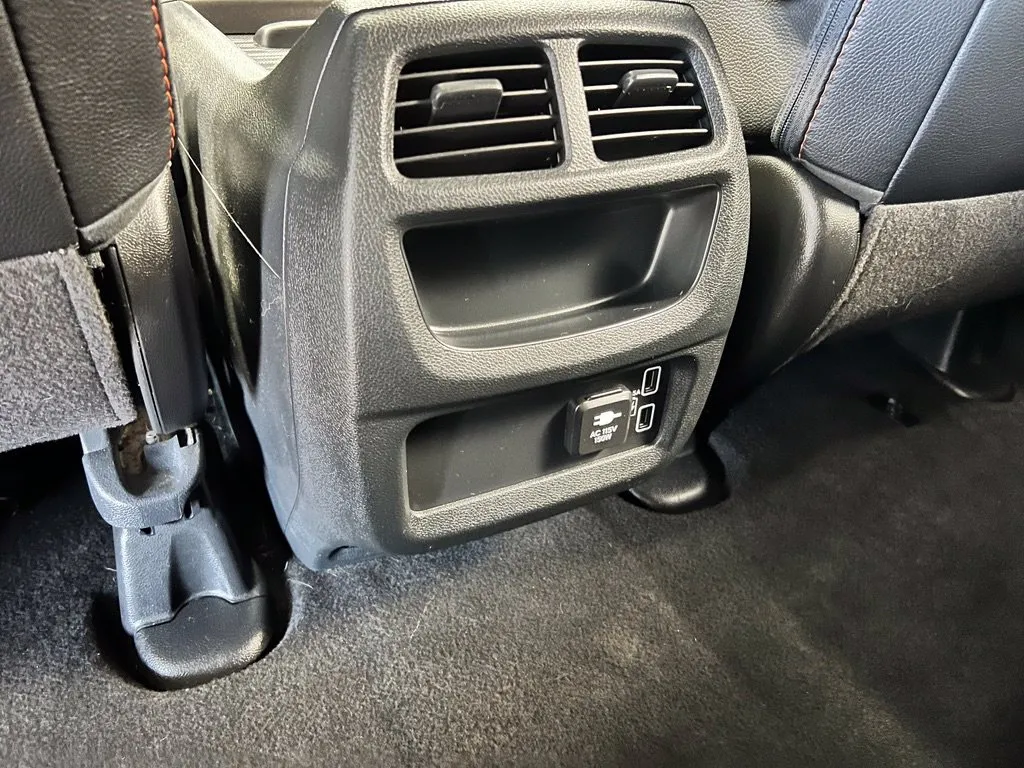 Honda Passport photo 19
