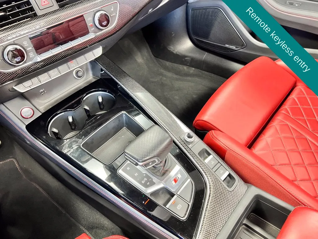 Audi S5 photo 10