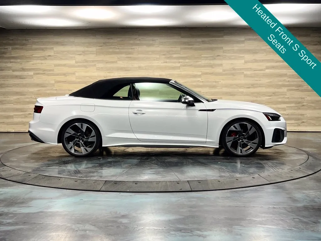 Audi S5 photo 23