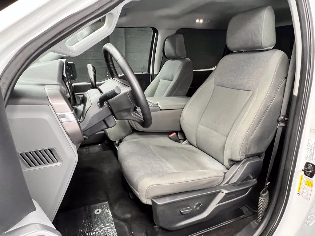 Ford F-150 photo 6