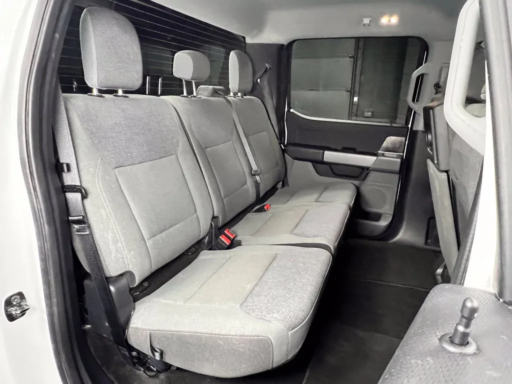 Ford F-150 photo 18