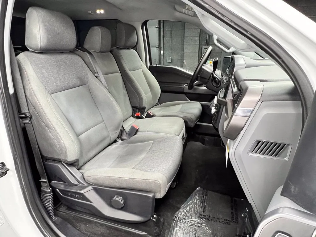Ford F-150 photo 7