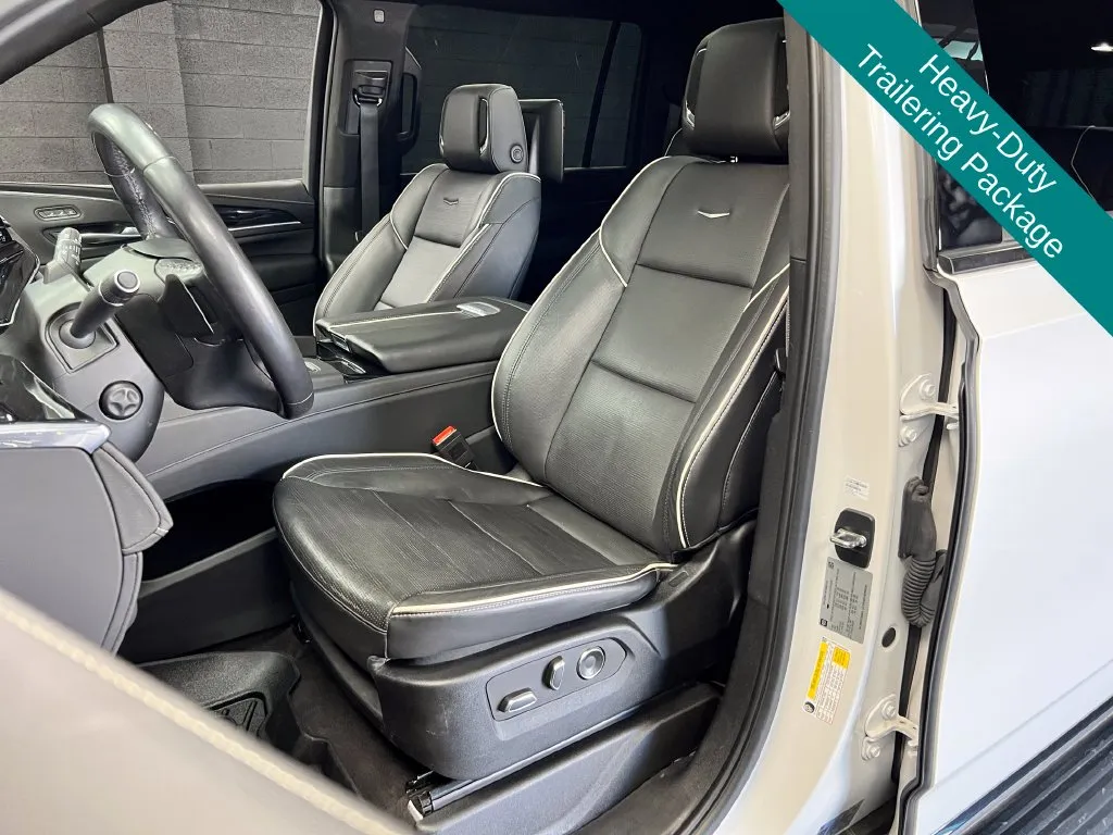 Cadillac Escalade ESV photo 6