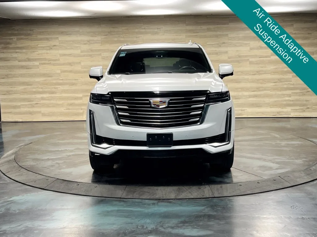Cadillac Escalade ESV photo 8