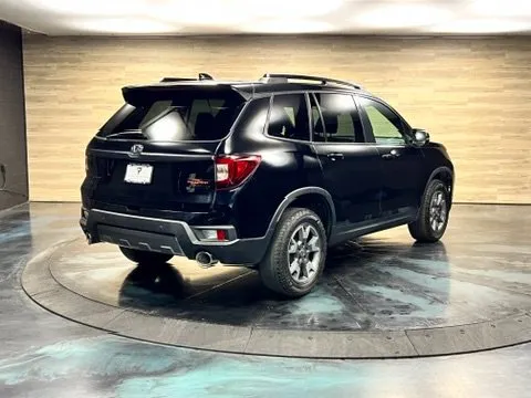 Honda Passport photo 14