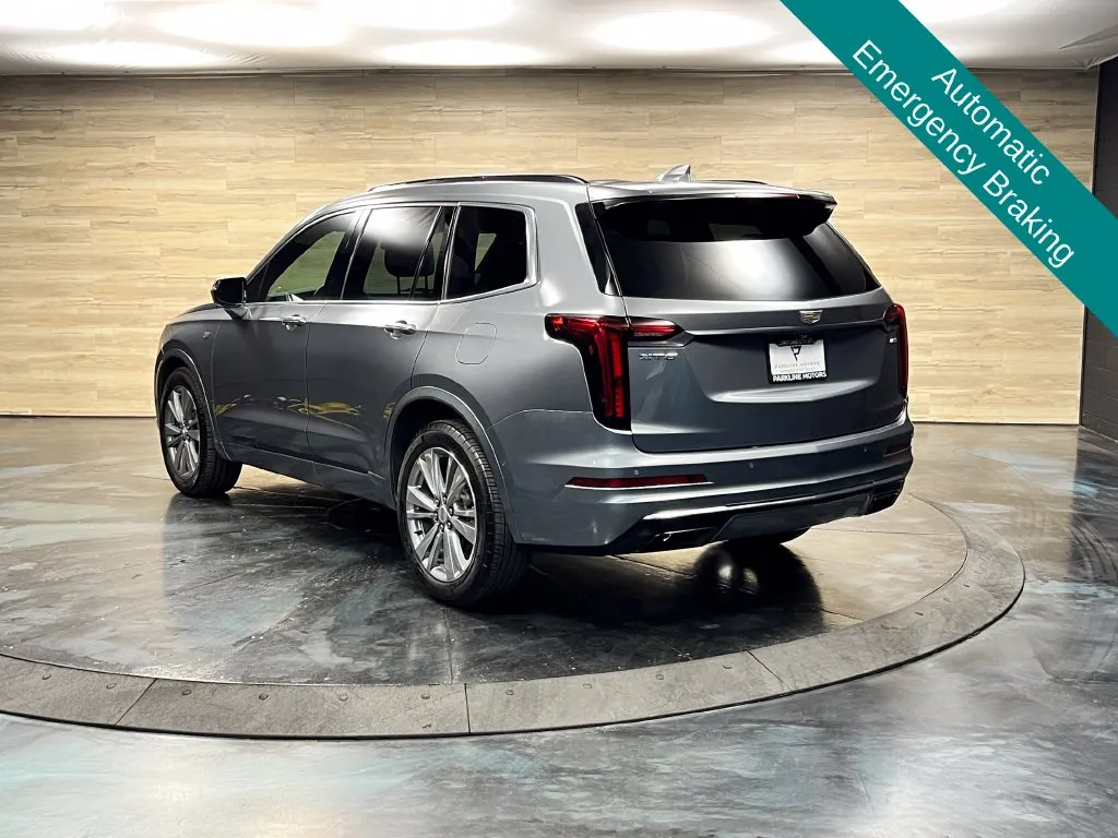 Cadillac XT6 photo 12