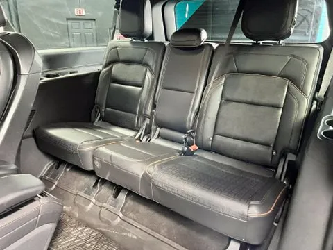 Lincoln Navigator L photo 20