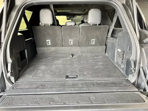 Lincoln Navigator L photo 19