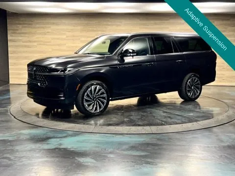 More photos of 2025 Lincoln Navigator L Black Label at Parkline Motors, UT