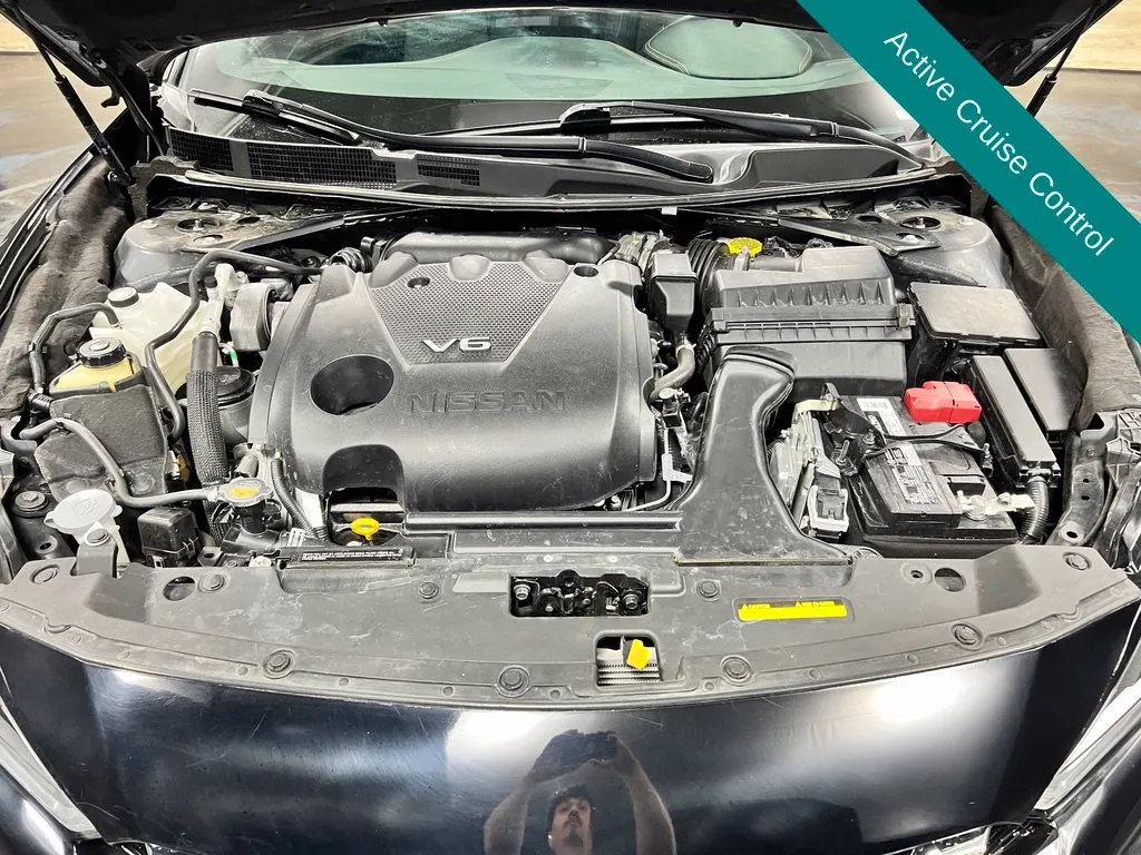 Nissan Maxima photo 9