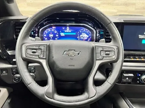 Chevrolet Silverado photo 25
