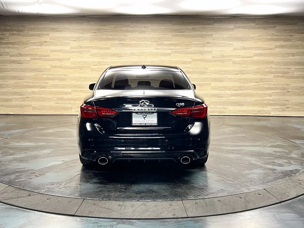 Infiniti Q50 photo 19