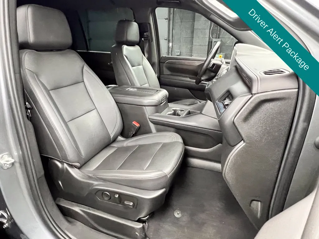 Chevrolet Suburban photo 7