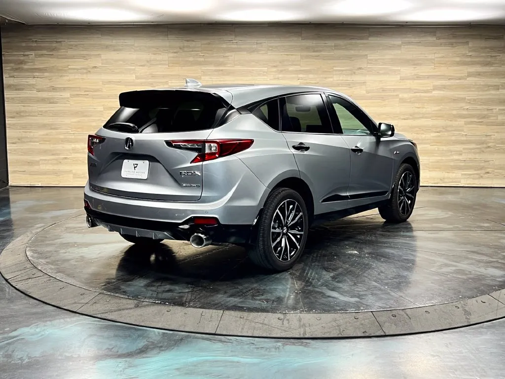 Acura RDX photo 14