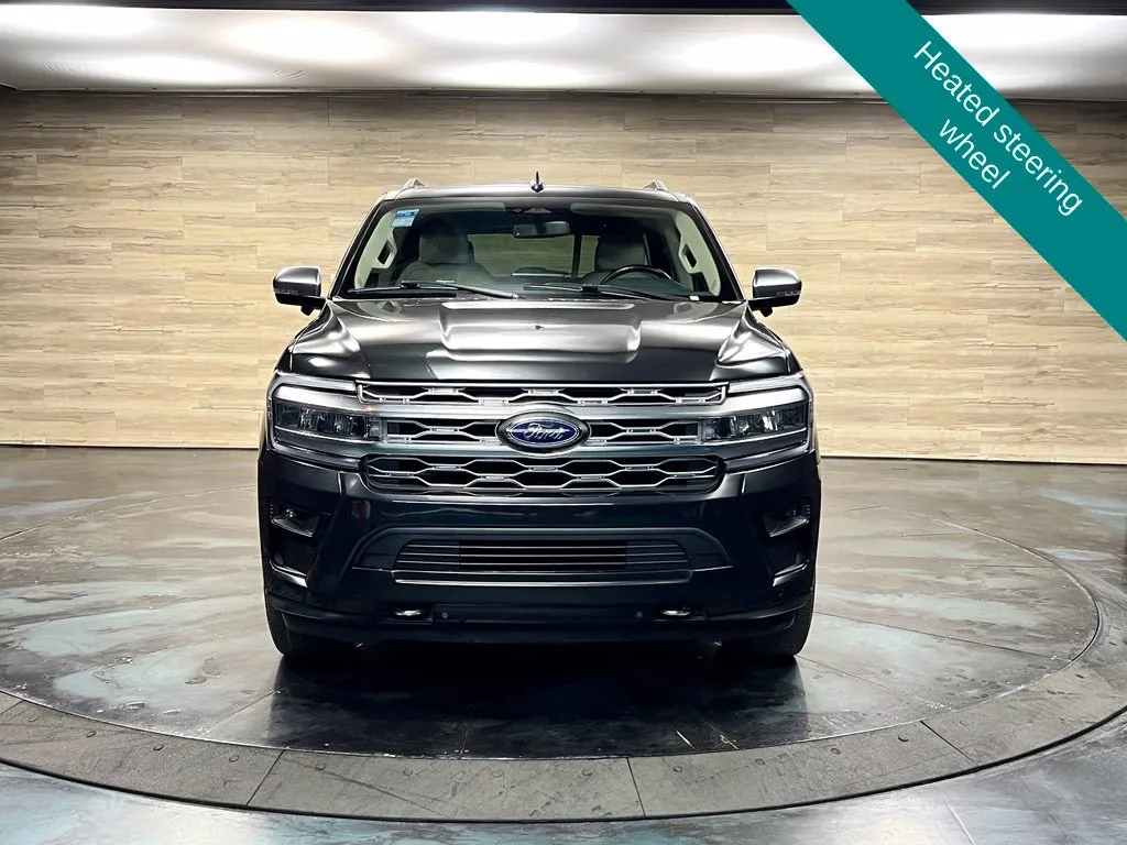 Ford Expedition MAX photo 8
