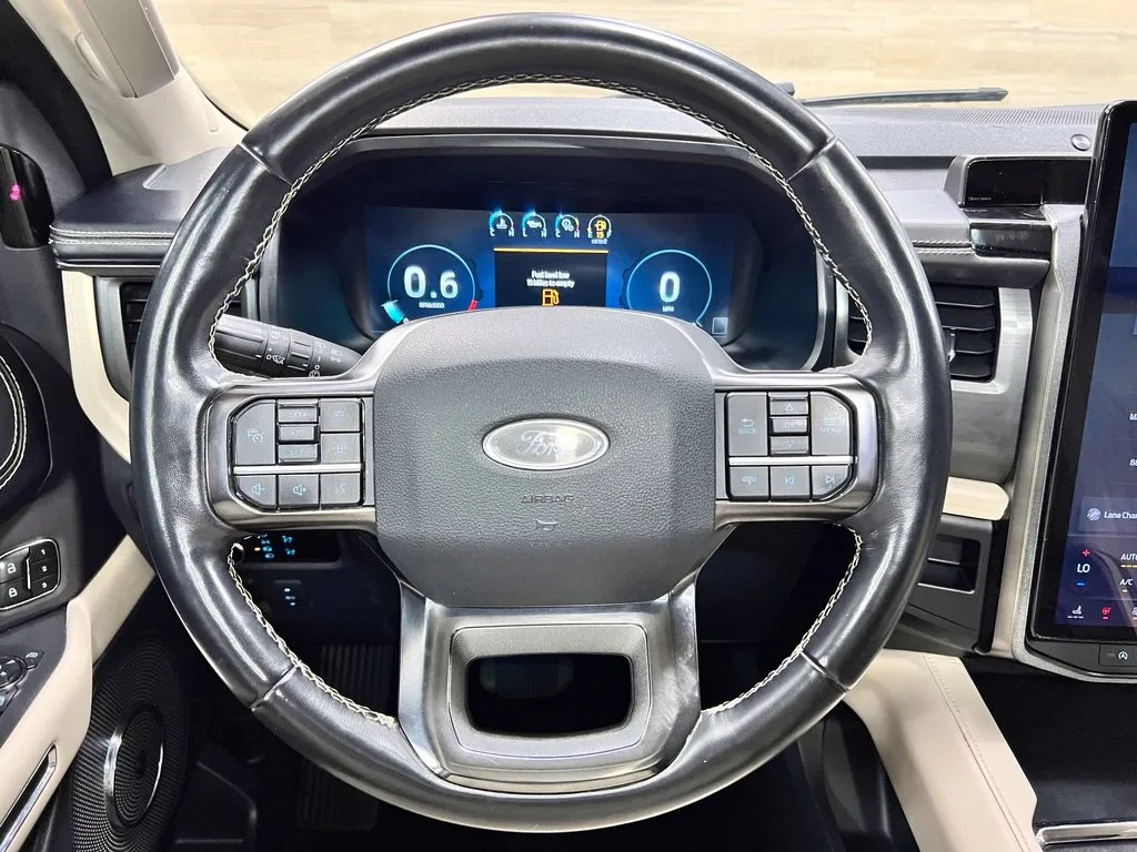 Ford Expedition MAX photo 27