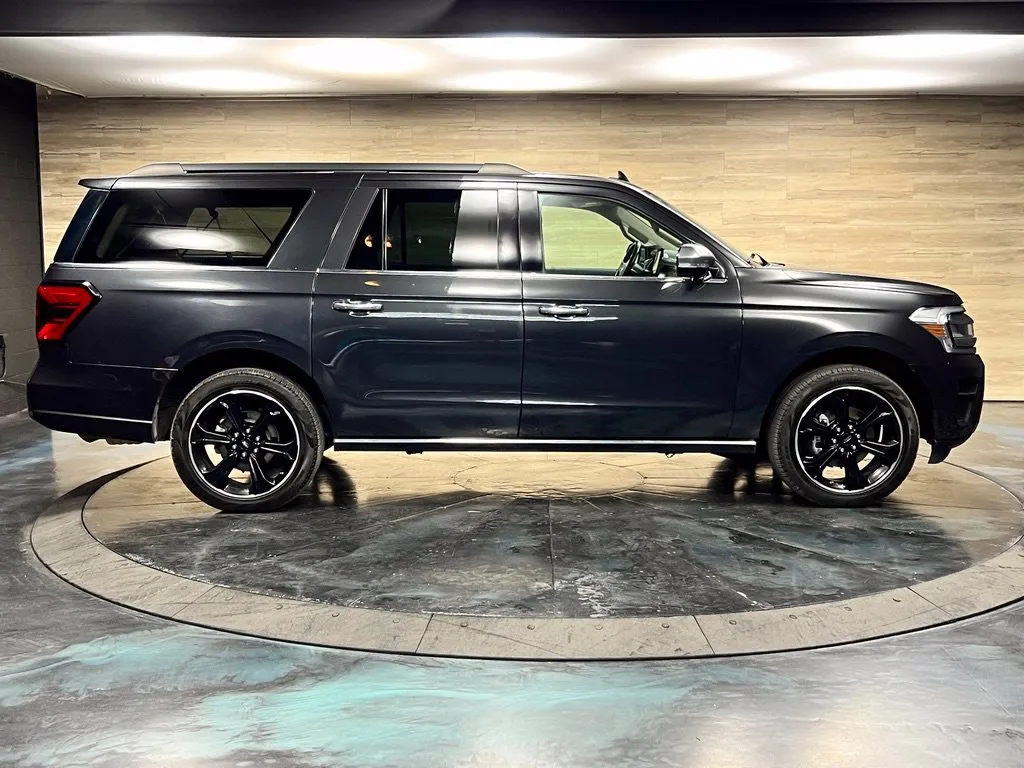 Ford Expedition MAX photo 26