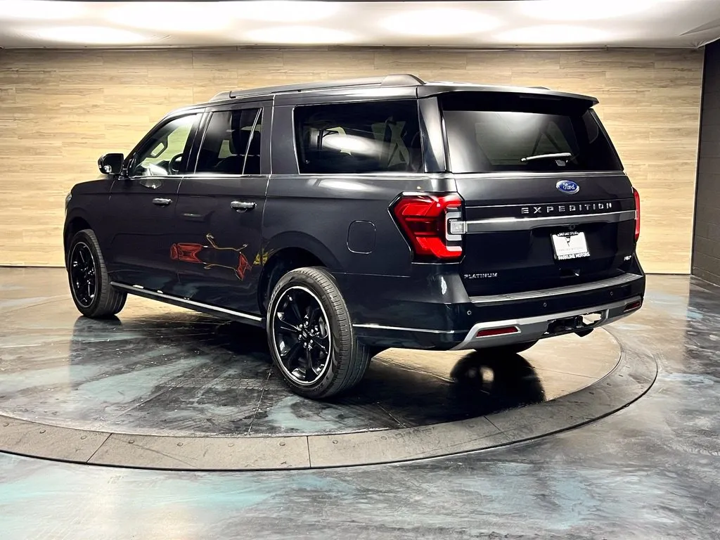 Ford Expedition MAX photo 12