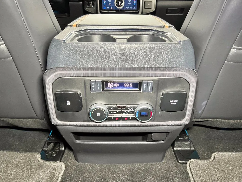 Ford Expedition MAX photo 24