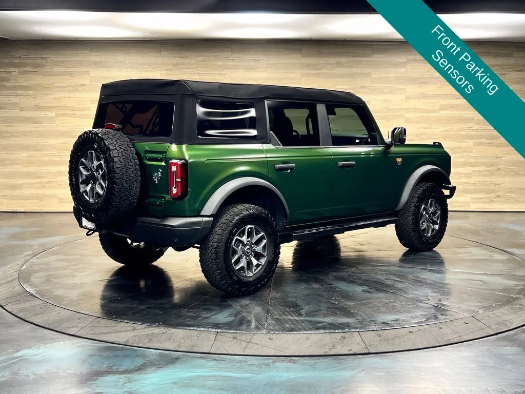 Ford Bronco photo 13