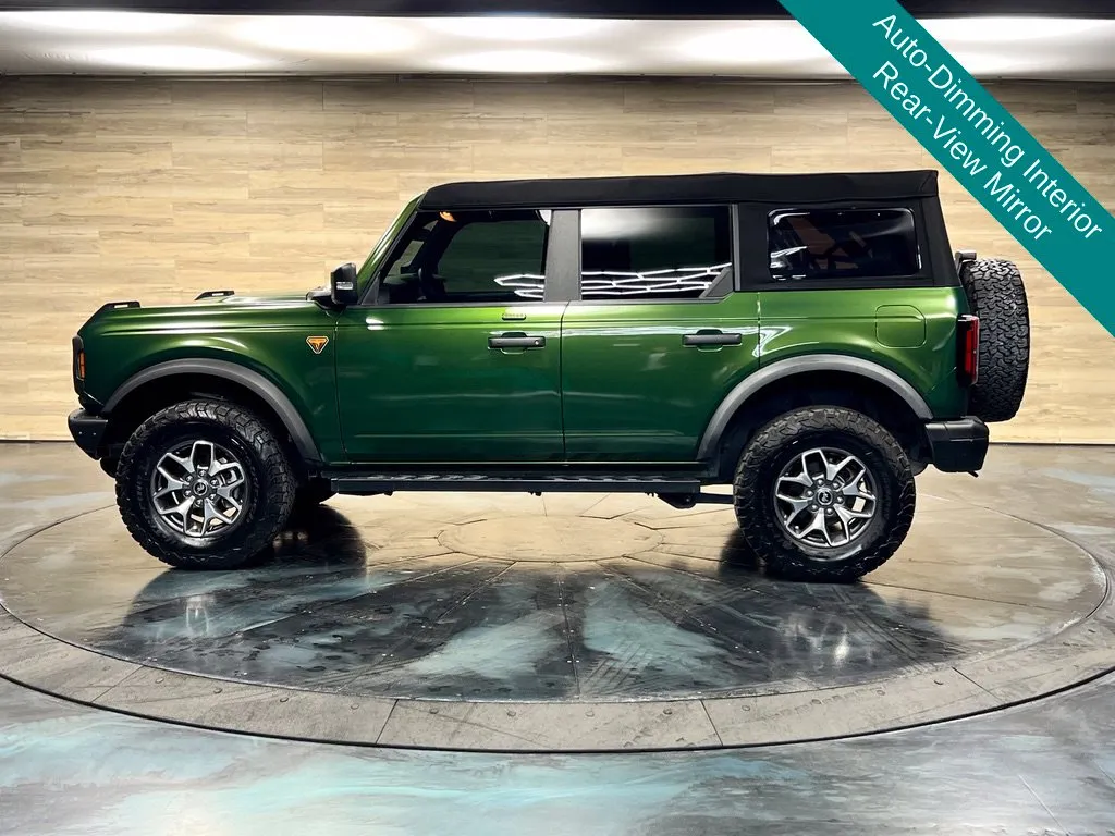 Ford Bronco photo 25