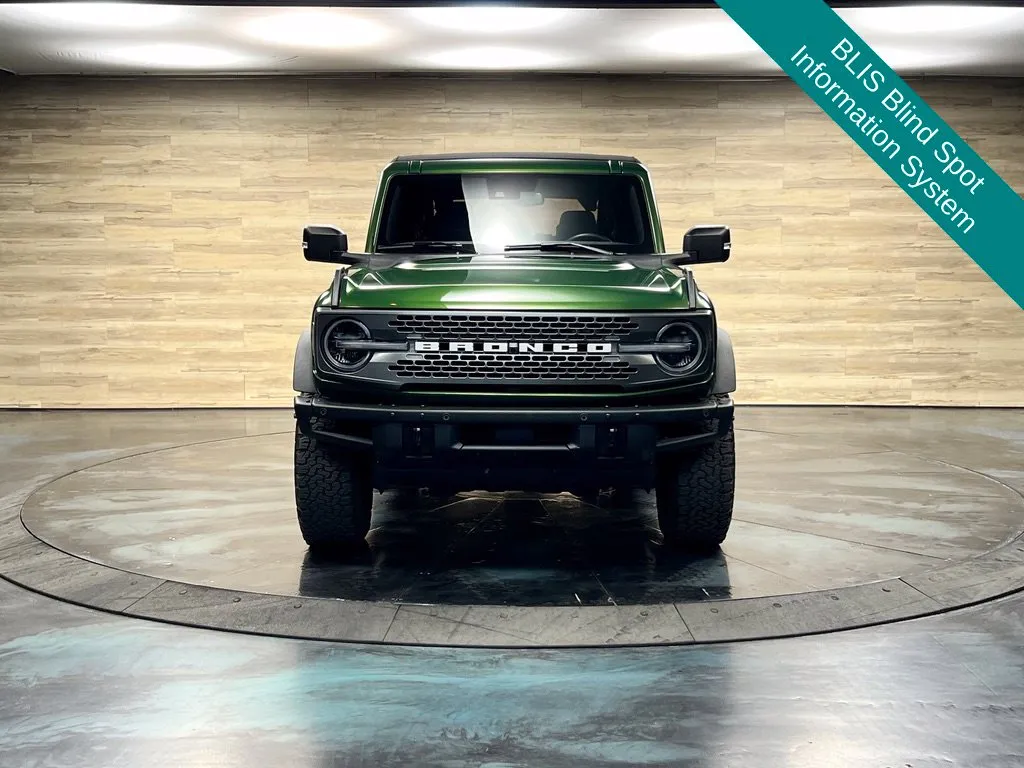 Ford Bronco photo 8