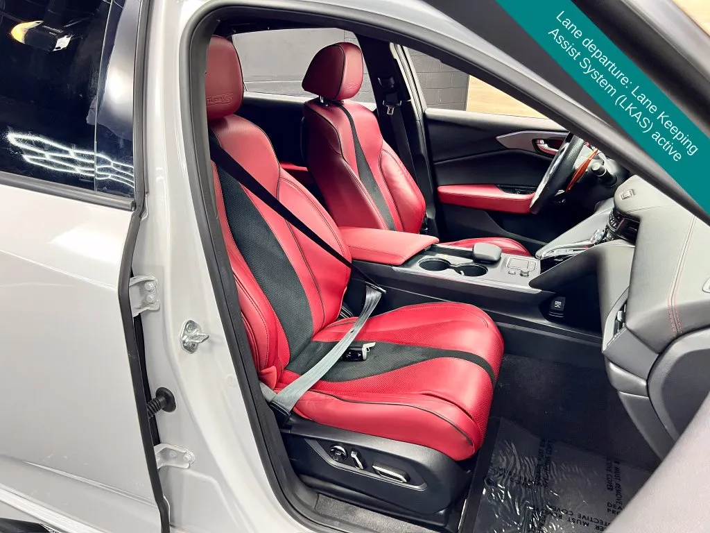 Acura TLX photo 7