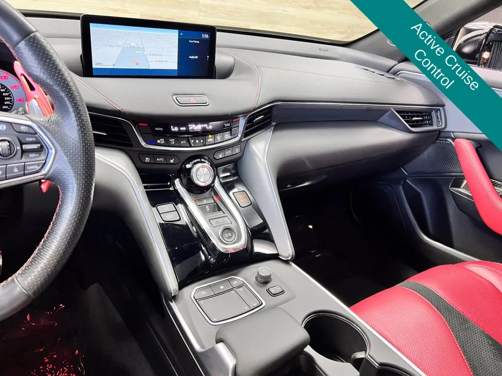 Acura TLX photo 9