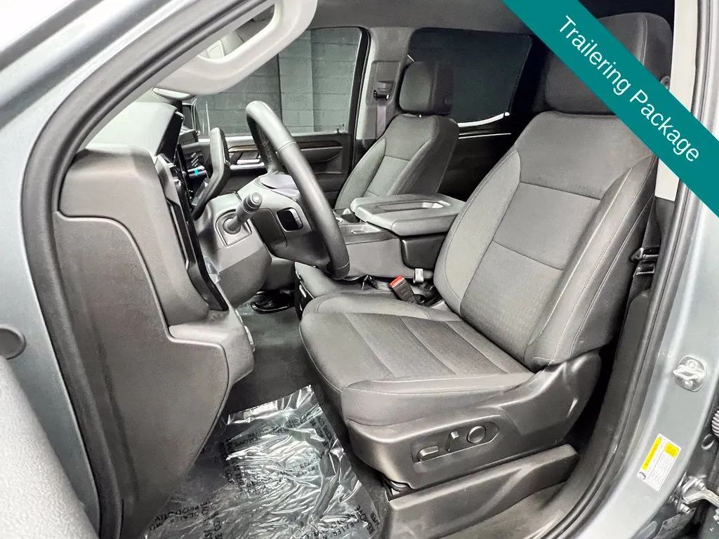 Chevrolet Silverado photo 6