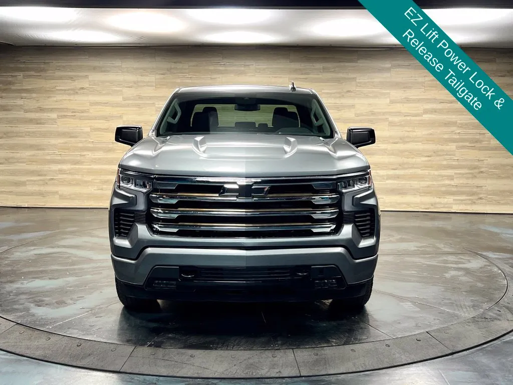 Chevrolet Silverado photo 8