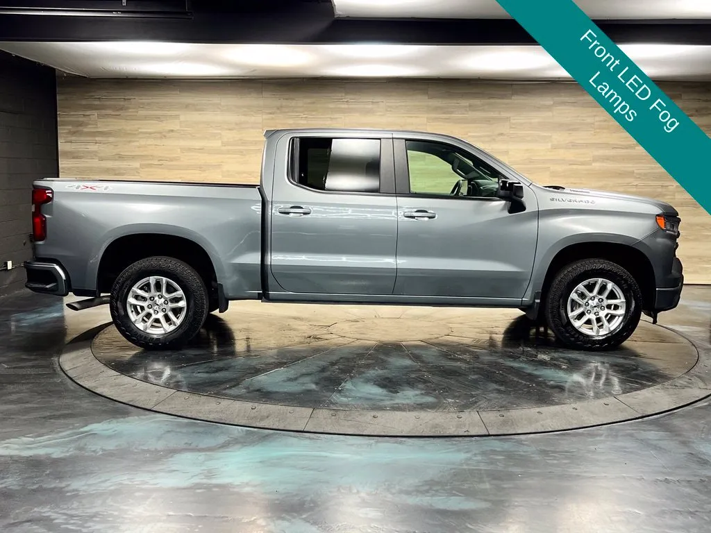 Chevrolet Silverado photo 21
