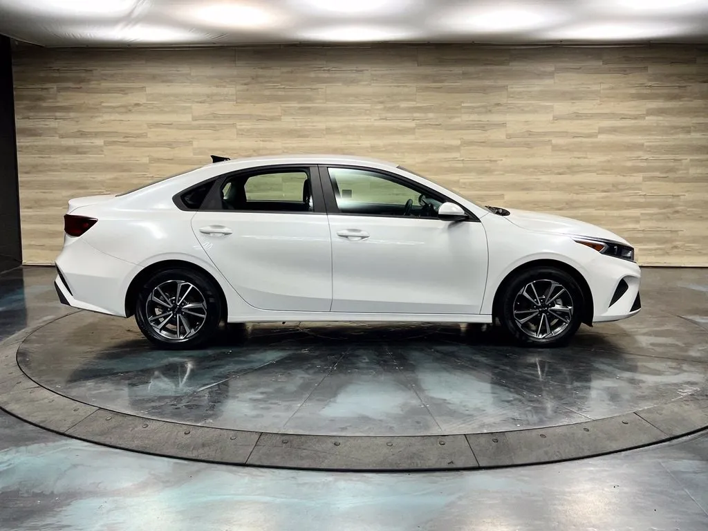 Kia Forte photo 22