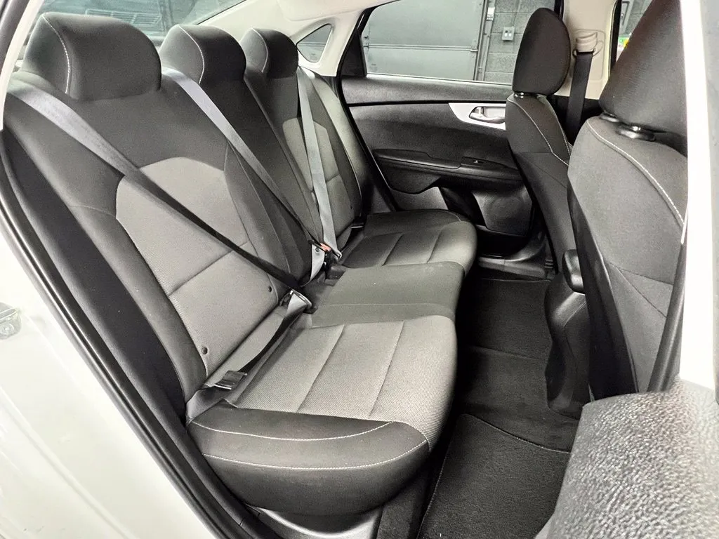 Kia Forte photo 17