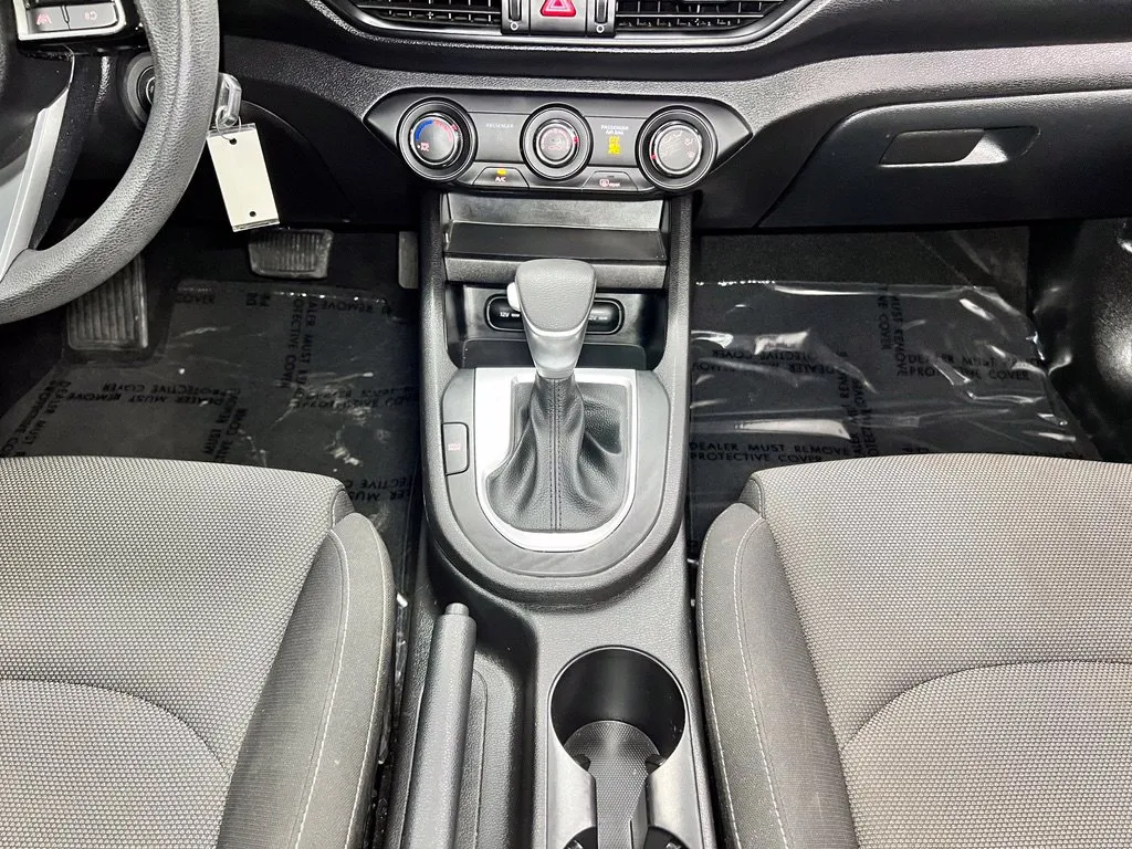 Kia Forte photo 13