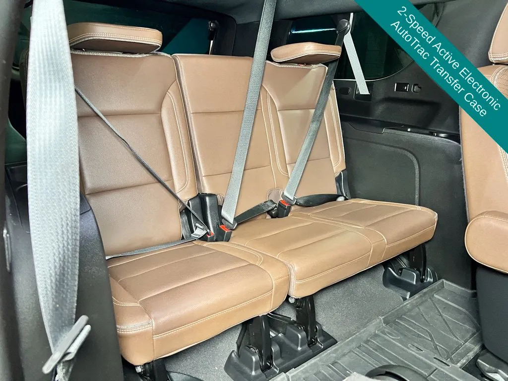 Chevrolet Suburban photo 22