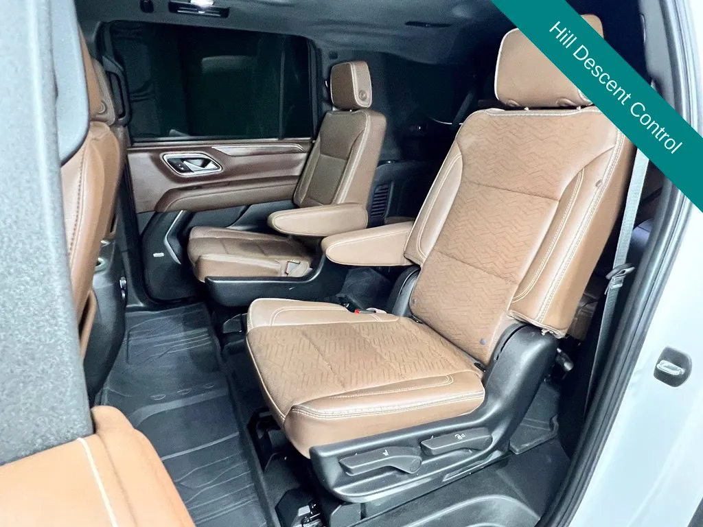 Chevrolet Suburban photo 18