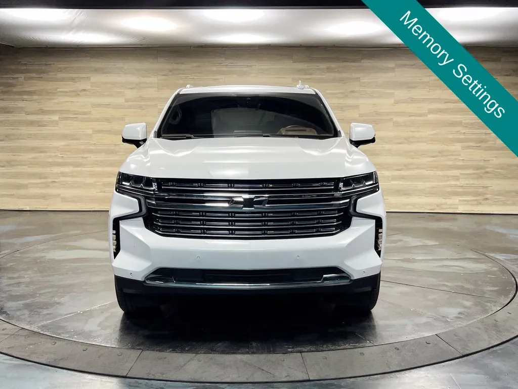 Chevrolet Suburban photo 8