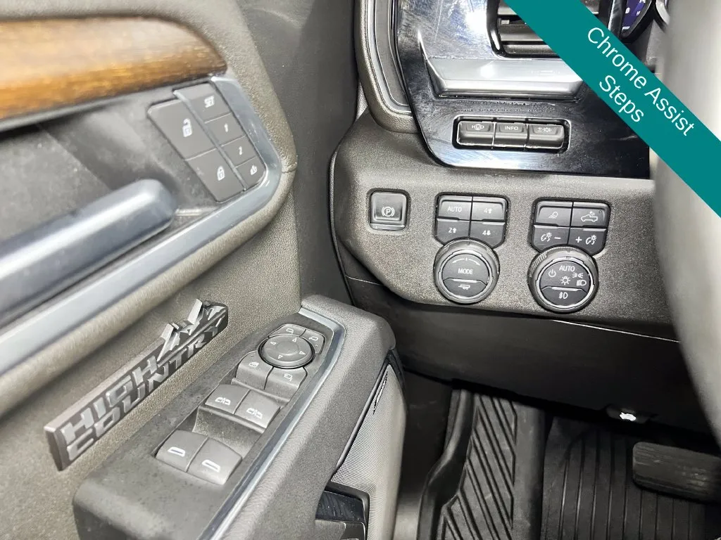 Chevrolet Silverado photo 24