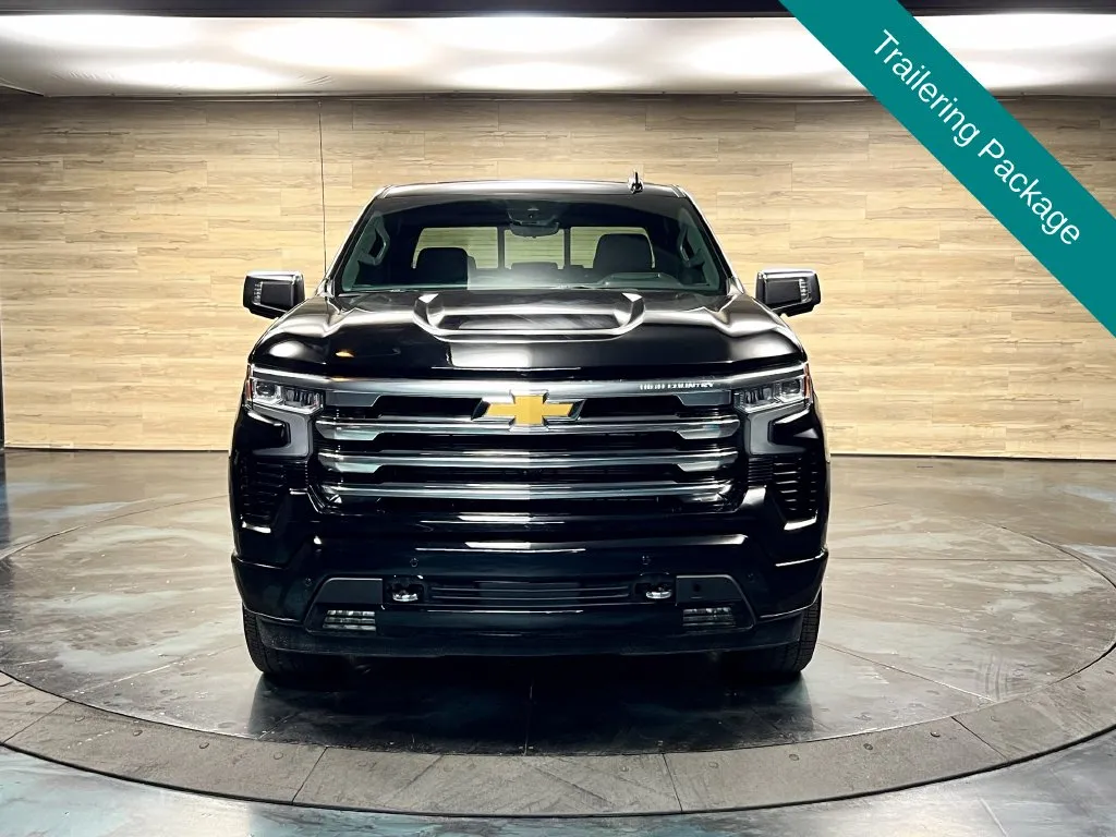 Chevrolet Silverado photo 8