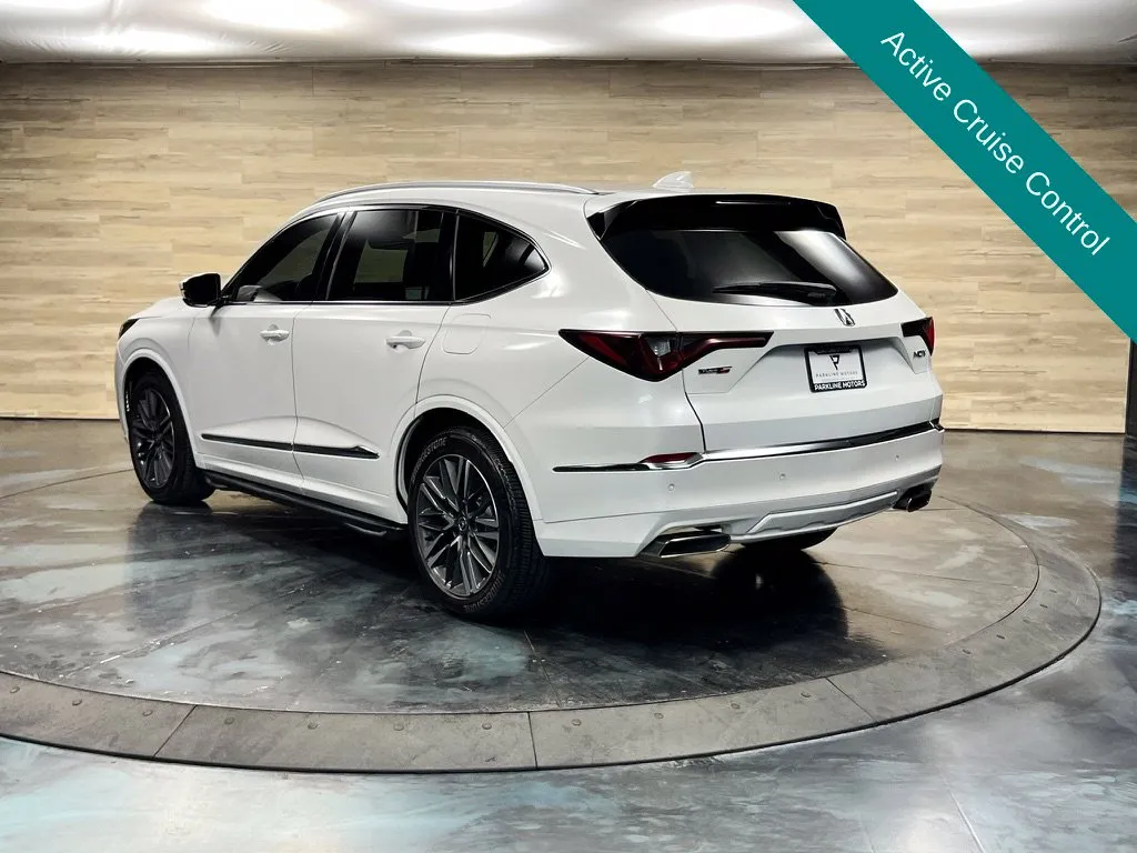Acura MDX photo 11