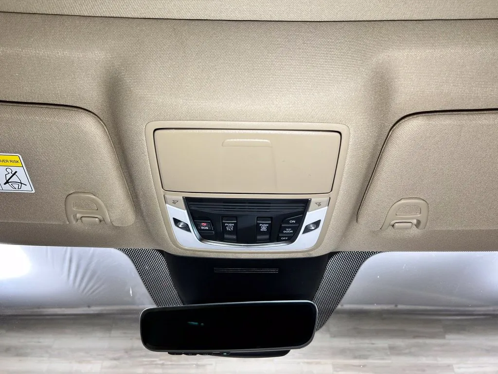 Acura MDX photo 26