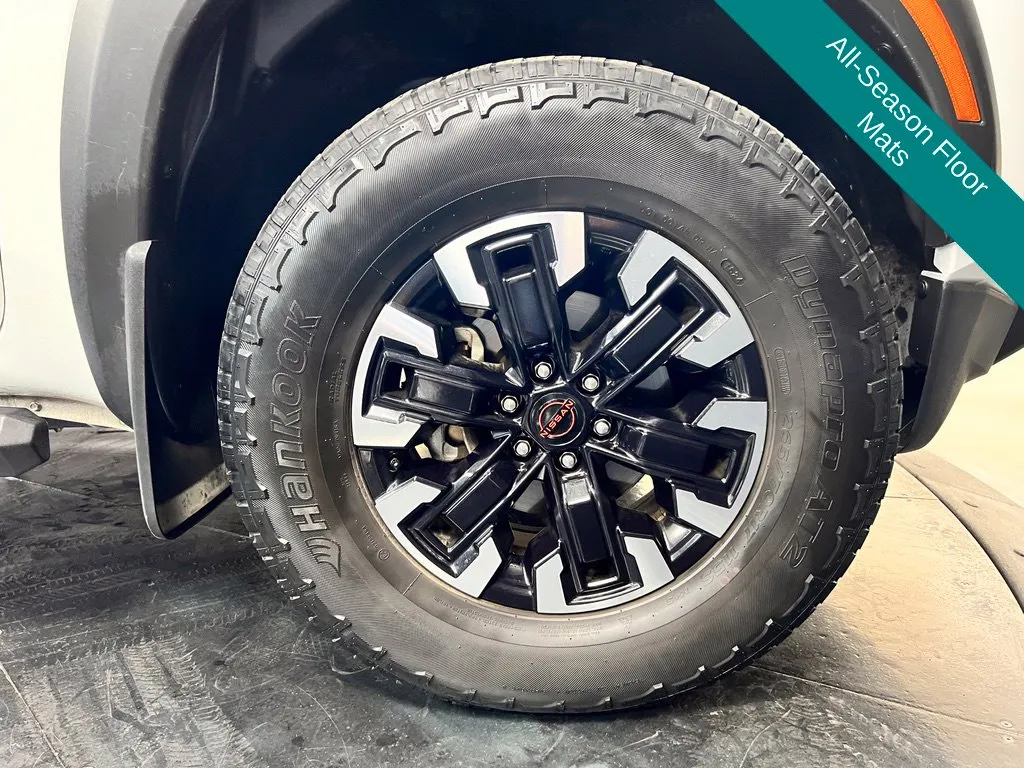 Nissan Frontier photo 10