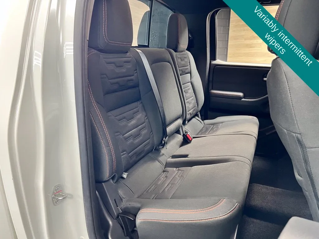Nissan Frontier photo 15