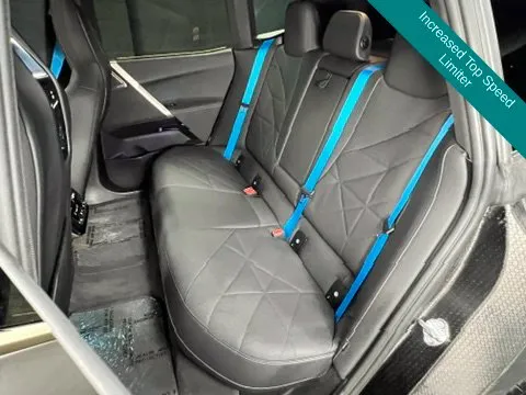 BMW iX photo 10